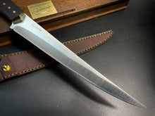 Laden Sie das Bild in den Galerie-Viewer, Kitchen Knife Sirloin &quot;Barracuda&quot; 200 mm. Steel D2, Limited Edition. France Stock.